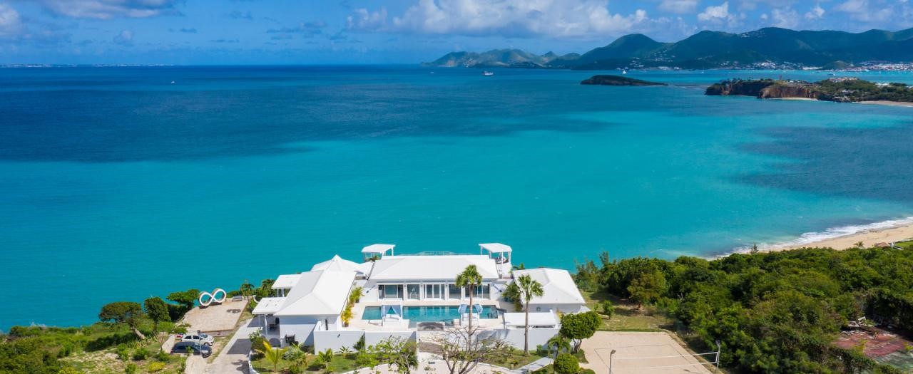 Immerse yourself in the fusion of French and Dutch cultures that is St. Martin/St. Maarten.