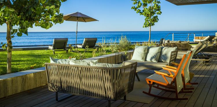 Luxury Beachfront 3BR Condo