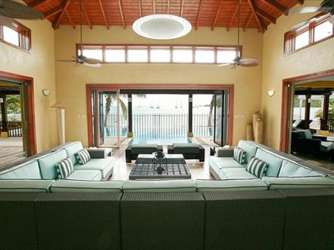 Tropical Breeze in Jolly Harbor, Antigua