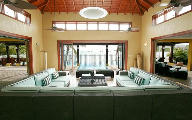 Tropical Breeze in Jolly Harbor, Antigua