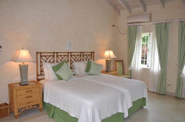 Horizons, Sandy Lane photo 4