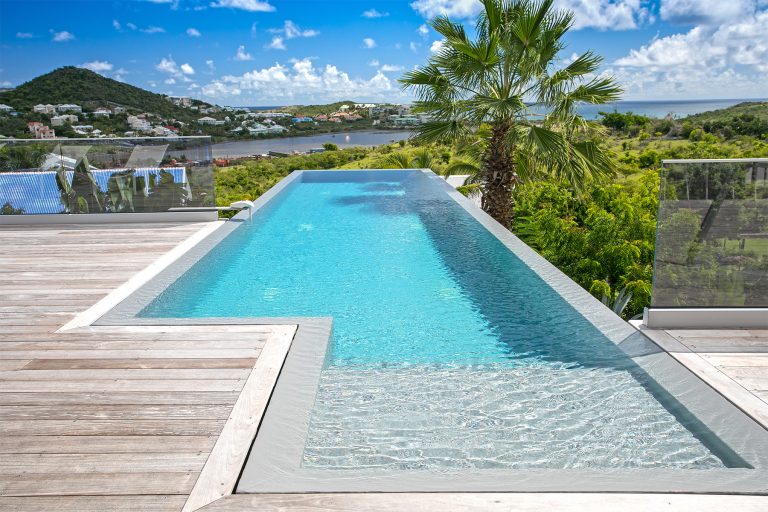 Discovery in Orient Bay, St. Martin