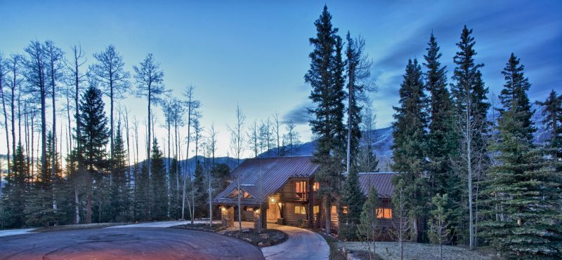 Hunters Lodge photo 2