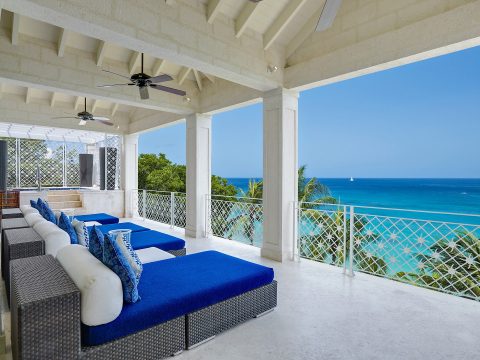 Smugglers Cove Penthouse in Paynes Bay, Barbados