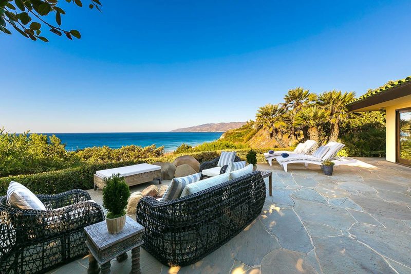 Birdview Beachfront Villa photo 2