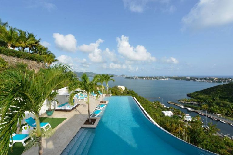 Villa Acqua in Terres Basses, St. Martin
