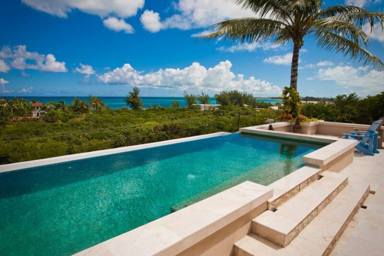 Turtle Ridge Villa in Grace Bay, Turks and Caicos