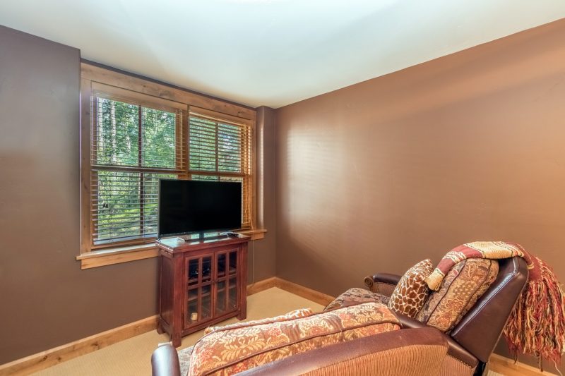 Elkstone Place 1 photo 22