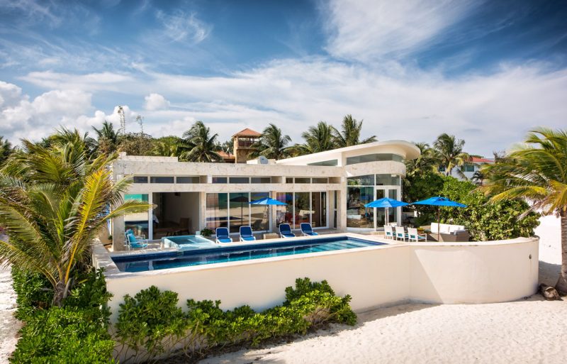 Beach House photo 6