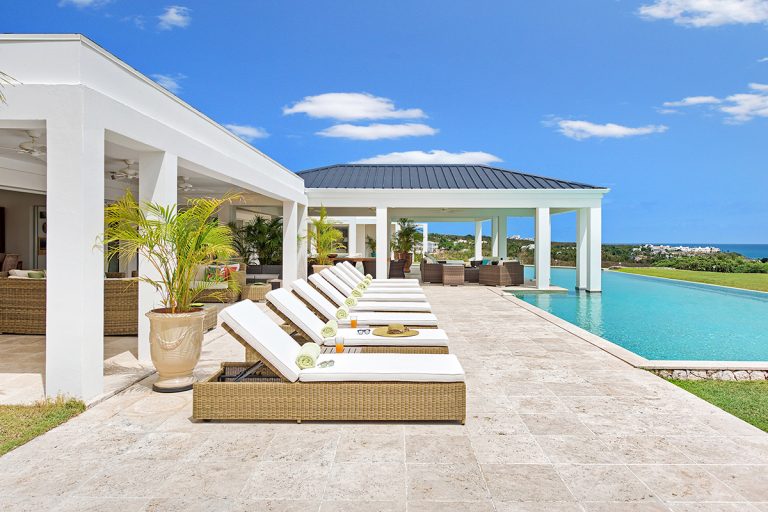Ambiance in Terres Basses, St. Martin