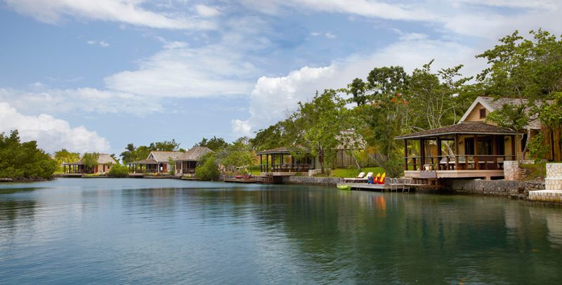 GoldenEye Lagoon Cottages photo 1