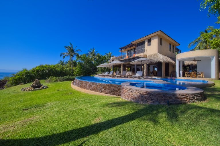 Villa Lunada in La Punta Estates, Punta Mita