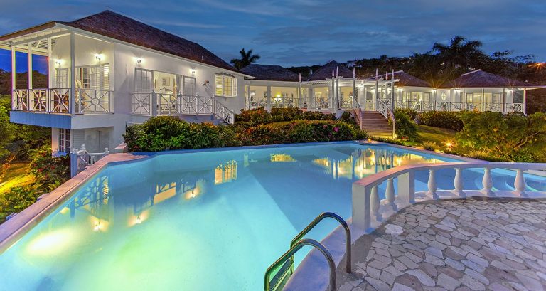 Cliffside Cottage in Montego Bay, Jamaica