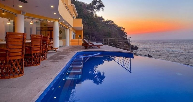 Playasola photo 1