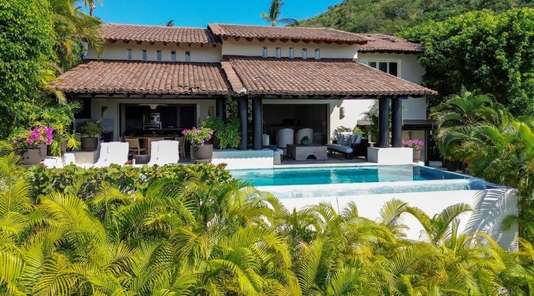 Four Seasons Presidential Villa in Four Seasons, Punta Mita
