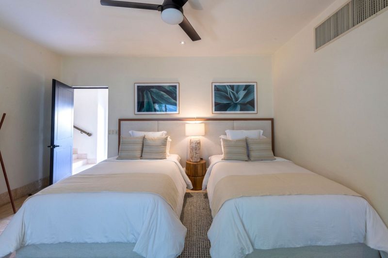 Four Seasons Presidential Villa photo 29