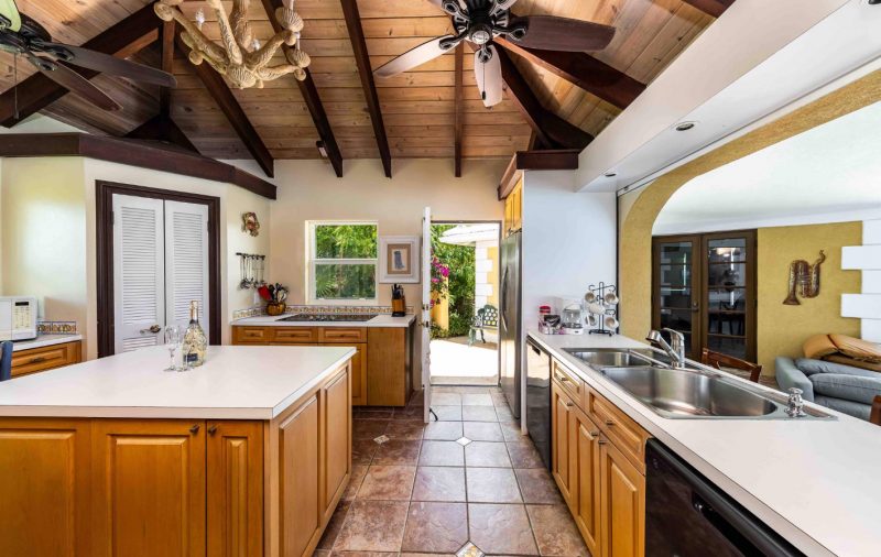 South Seas Villa photo 24