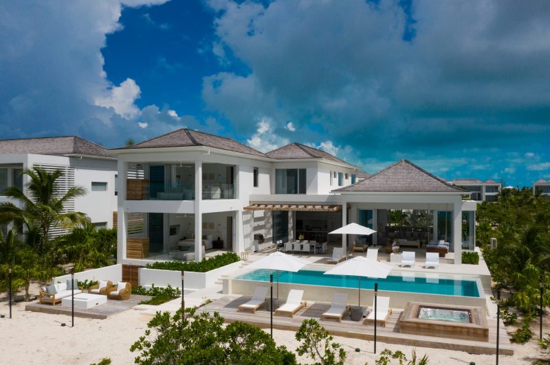 Beach Enclave Grace Bay (5 Bed Beachfront) photo 2