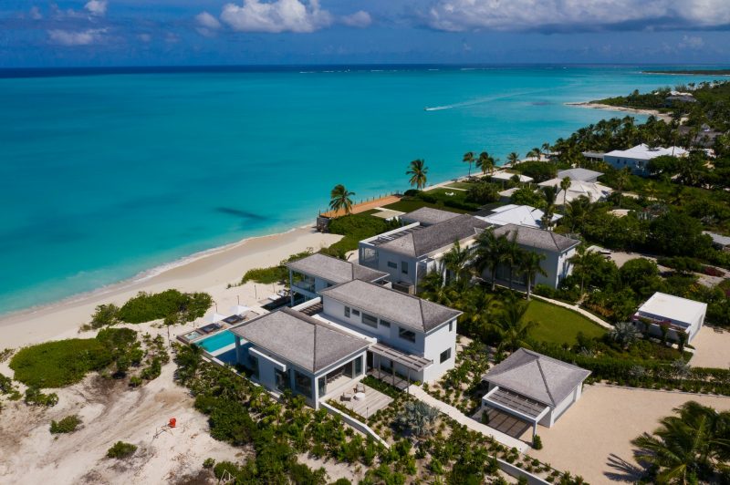 Beach Enclave Grace Bay (5 Bed Beachfront) photo 3