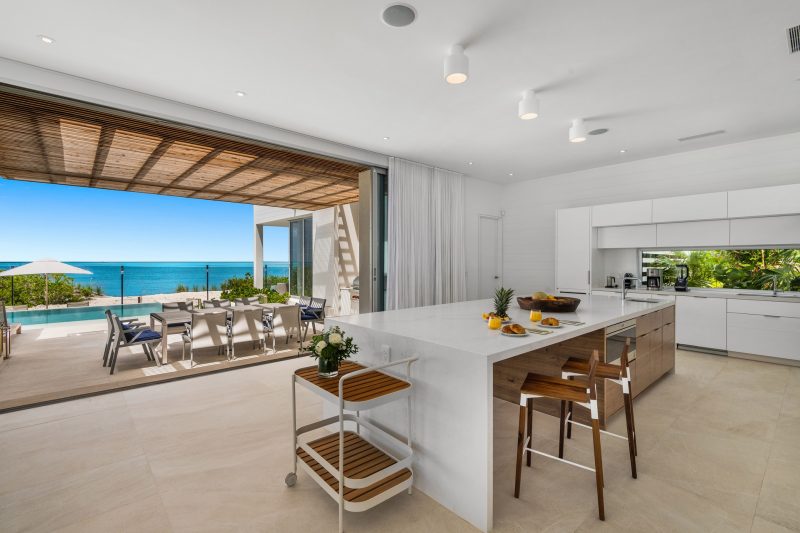 Beach Enclave Grace Bay (5 Bed Beachfront) photo 18