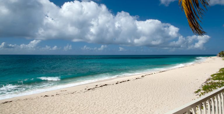 Baie Longue Beach House in Terres Basses, St. Martin